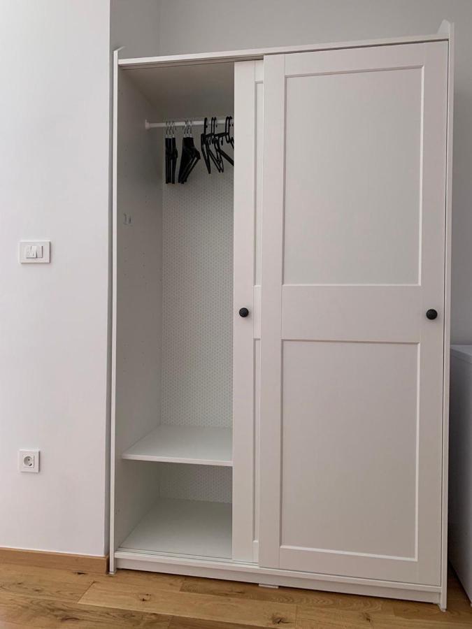 Lovely Studio Appartment With Patio Near The Sea Koper Bagian luar foto